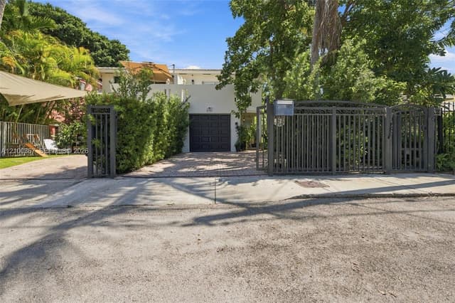 3151 New York St # 3151, Miami FL 33133 - Miami, FL - Photo 4