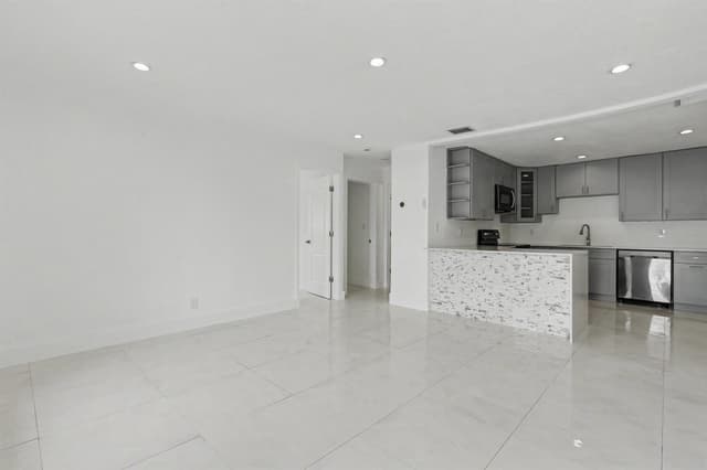 6320 ADAMS Street, Hollywood FL 33023 - Hollywood, FL - Photo 6