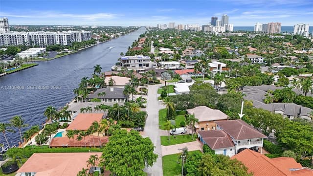 1950 Blue Water Ter, Lauderdale By The Sea FL 33308 - Lauderdale By The Sea, FL - Photo 2