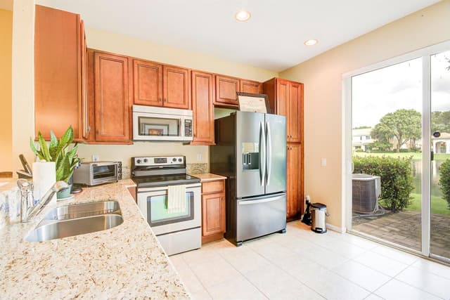 7401 Sarentino Lane # 211, Boynton Beach FL 33437 - Boynton Beach, FL - Photo 6