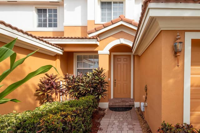 7401 Sarentino Lane # 211, Boynton Beach FL 33437 - Boynton Beach, FL - Photo 3