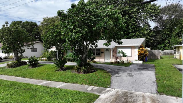 315 Northlake Drive, North Palm Beach FL 33408 - North Palm Beach, FL - Photo 3