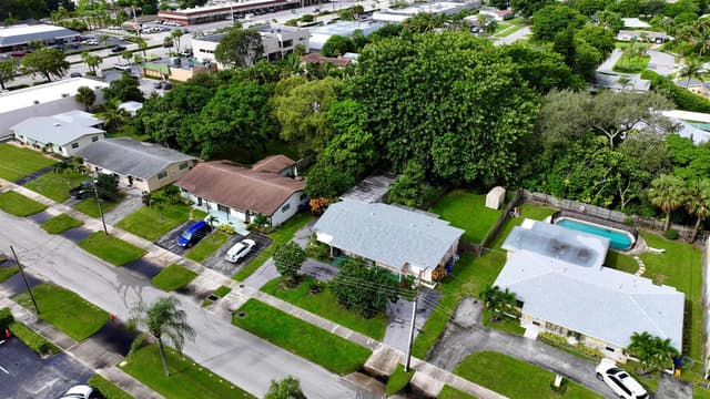 315 Northlake Drive, North Palm Beach FL 33408 - North Palm Beach, FL - Photo 4