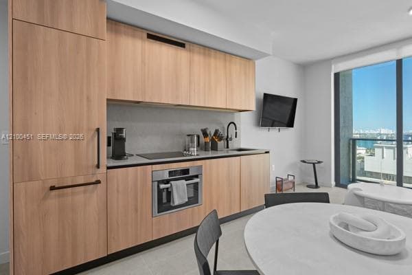 121 NE 5th St # 1813, Miami FL 33132 - Miami, FL - Photo 2