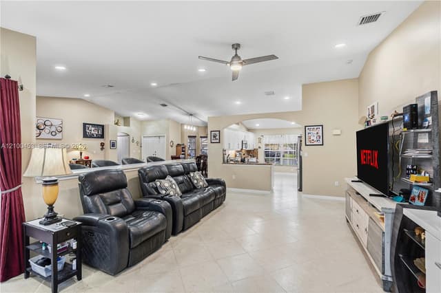 1130 NW 133rd Ter, Sunrise FL 33323 - Sunrise, FL - Photo 7
