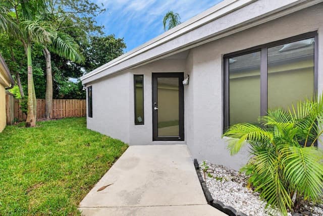 3360 NW 22ND Court, Coconut Creek FL 33066 - Coconut Creek, FL - Photo 2