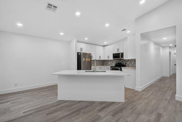 3360 NW 22ND Court, Coconut Creek FL 33066 - Coconut Creek, FL - Photo 7