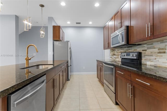 946 SW 147th Ave # 2614, Pembroke Pines FL 33027 - Pembroke Pines, FL - Photo 7