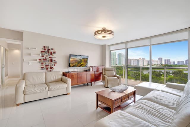 3701 N COUNTRY CLUB Drive # 907, Aventura FL 33180 - Aventura, FL - Photo 5