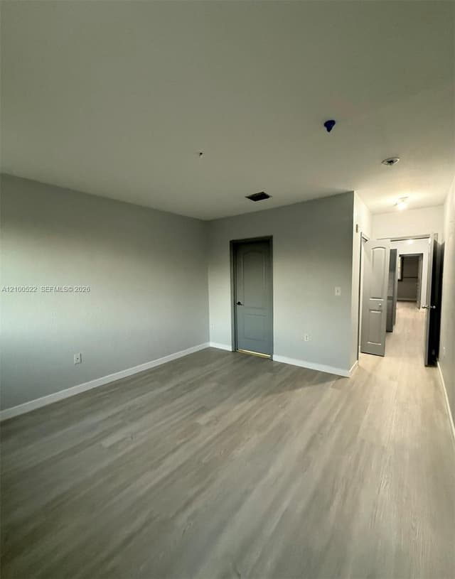 17800 NW 73rd Ave # 21, Hialeah FL 33015 - Hialeah, FL - Photo 6
