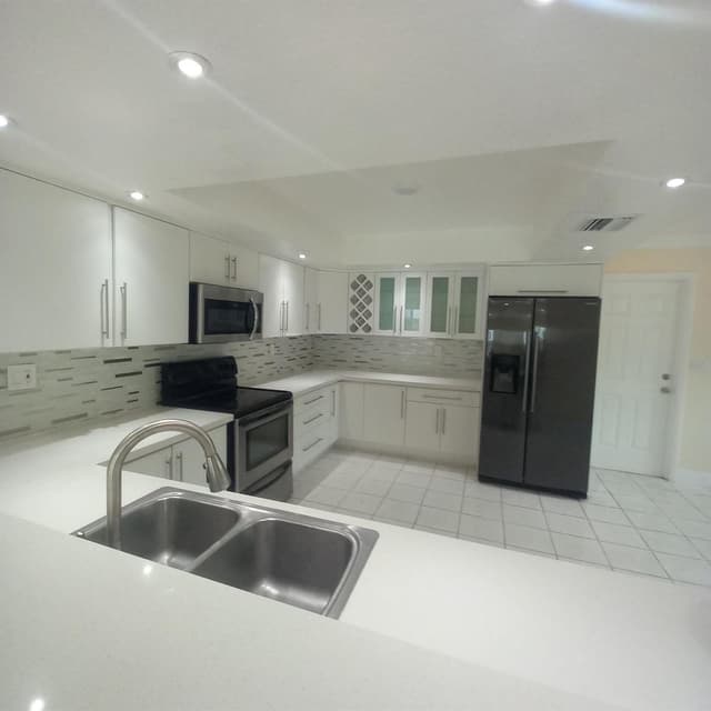 5415 HARRISON Street, Hollywood FL 33021 - Hollywood, FL - Photo 3