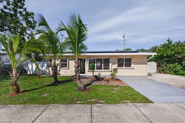 2511 NE 9TH Terrace, Pompano Beach FL 33064 - Pompano Beach, FL - Photo 2