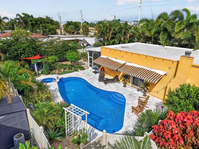 415 Colonial Road, West Palm Beach FL 33405 - West Palm Beach, FL - Photo 3