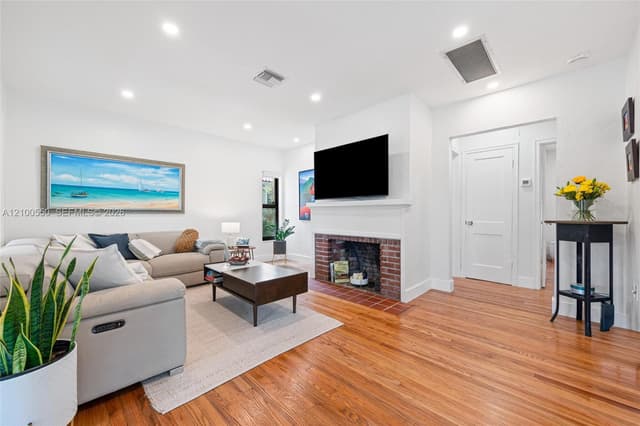 1616 Dewey St, Hollywood FL 33020 - Hollywood, FL - Photo 2