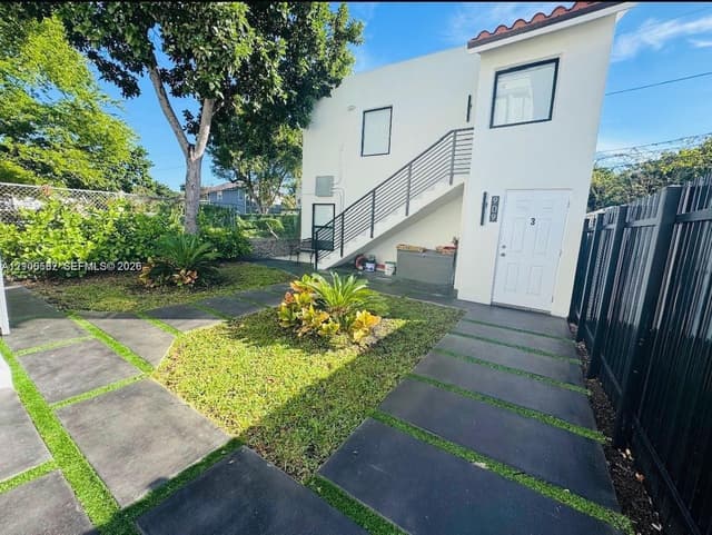 905 SW 13th Ct, Miami FL 33135 - Miami, FL - Photo 3