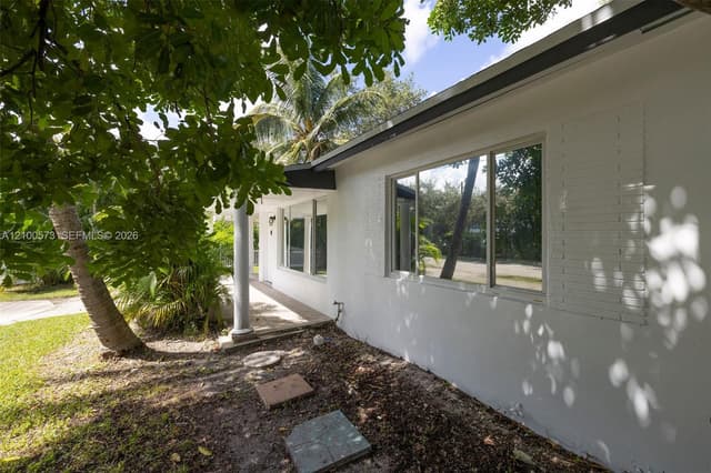 2733 Harding St, Hollywood FL 33020 - Hollywood, FL - Photo 5