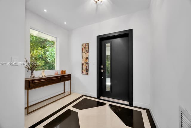 1101 Coral Way, Coral Gables FL 33134 - Coral Gables, FL - Photo 4