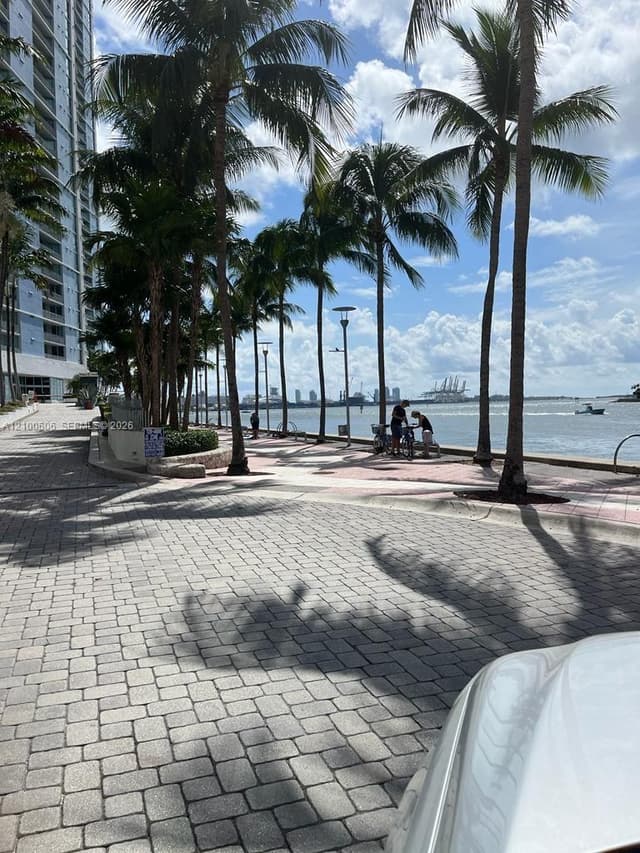 335 S Biscayne Blvd # 3500, Miami FL 33131 - Miami, FL - Photo 2