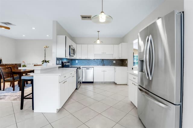 3225 Arthur Ter, Hollywood FL 33021 - Hollywood, FL - Photo 3