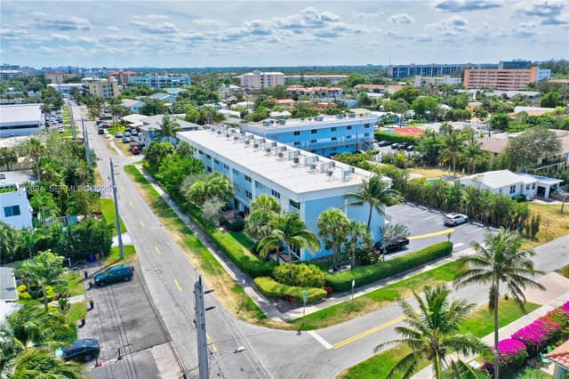 505 NE 20th Ave # 211, Deerfield Beach FL 33441 - Deerfield Beach, FL - Photo 2