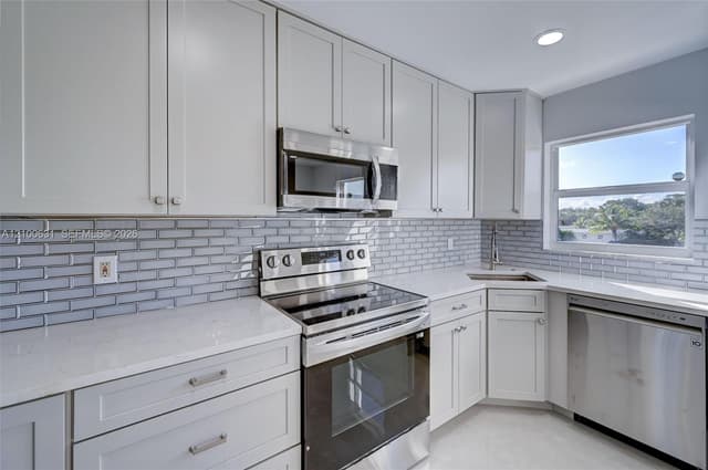 505 NE 20th Ave # 211, Deerfield Beach FL 33441 - Deerfield Beach, FL - Photo 7