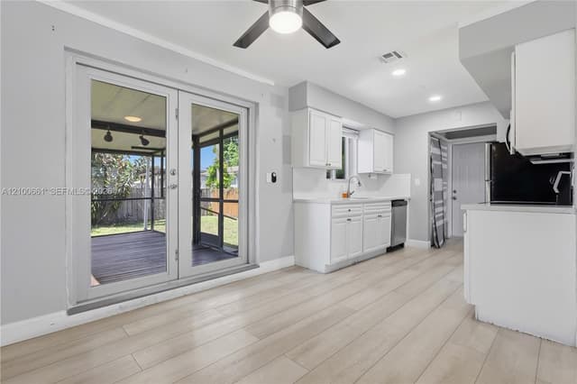 1324 N 24th Ave, Hollywood FL 33020 - Hollywood, FL - Photo 4