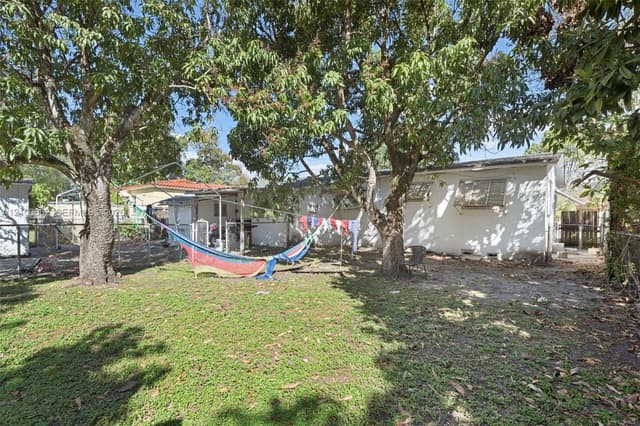 5886 SW 20th St, Miami FL 33155 - Miami, FL - Photo 5