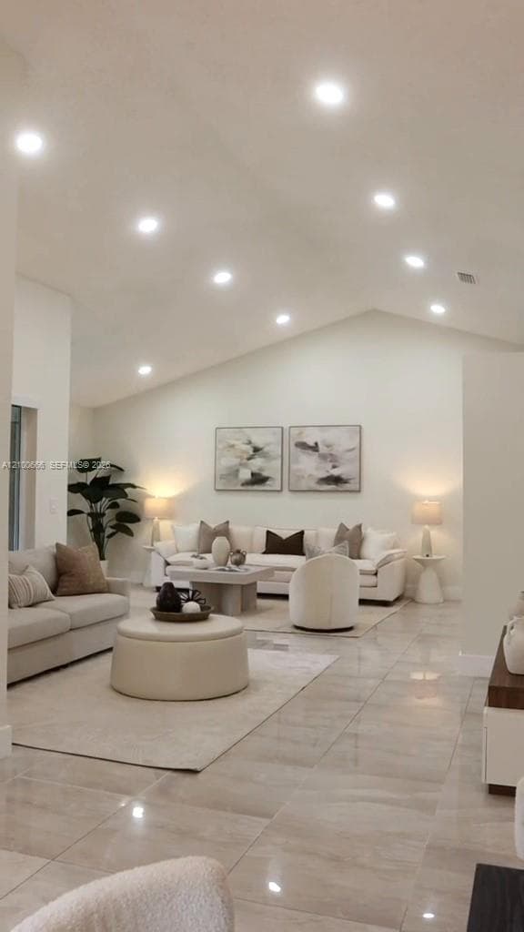 8201 NW 52nd St, Lauderhill FL 33351 - Lauderhill, FL - Photo 3