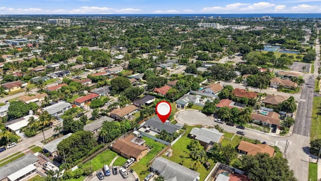 1409 Richard Lane, FL 33460 - Photo 4