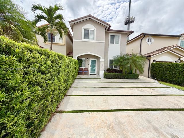 16242 SW 97th Ter, Miami FL 33196 - Miami, FL - Photo 2