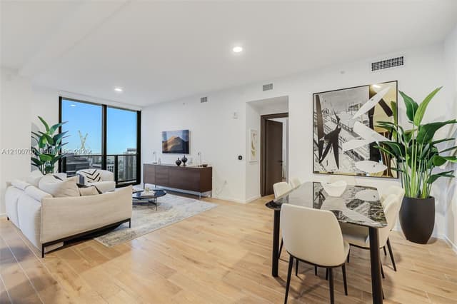 398 NE 5th St # 3719, Miami FL 33132 - Miami, FL - Photo 4