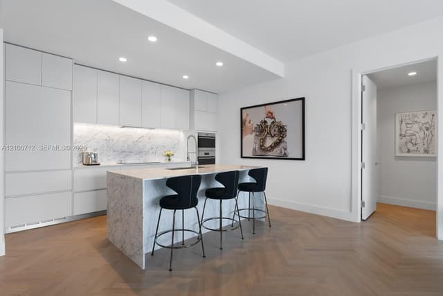 5775 Collins Ave # 1005, Miami Beach FL 33140 - Miami Beach, FL - Photo 3