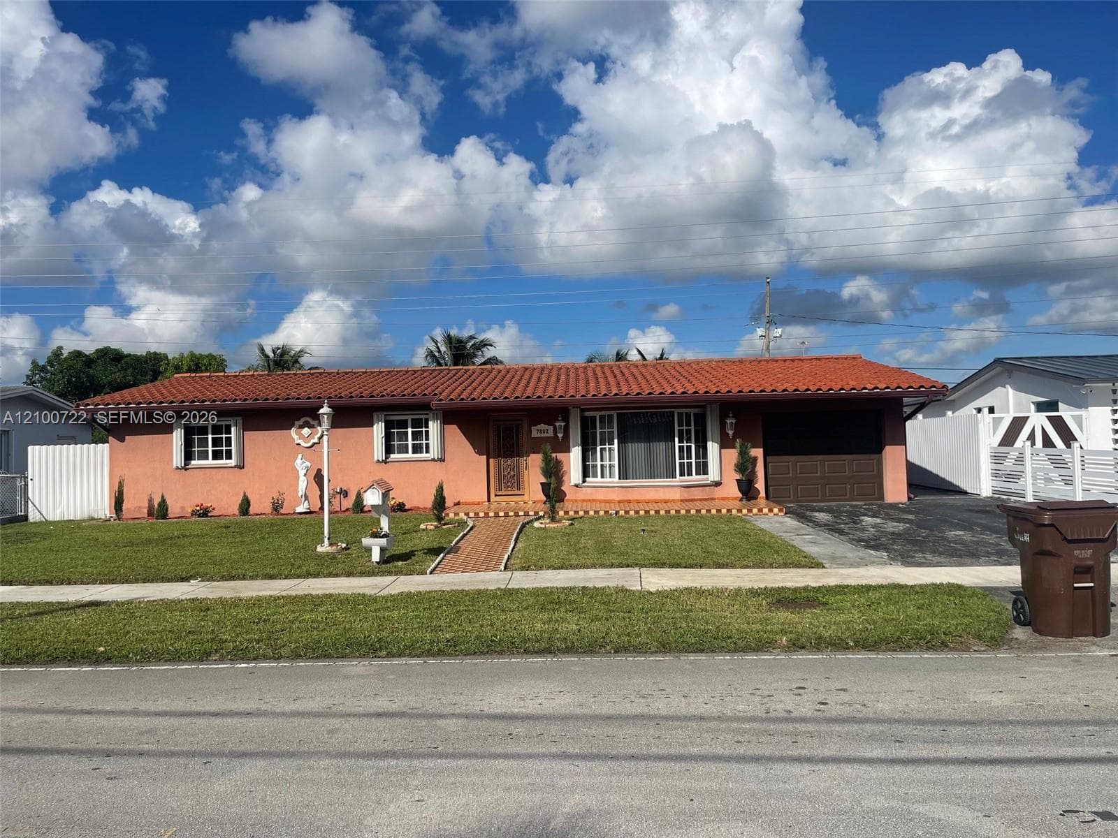 7802 W 18th Ln, Hialeah FL 33014 - Hialeah, FL - Photo 1