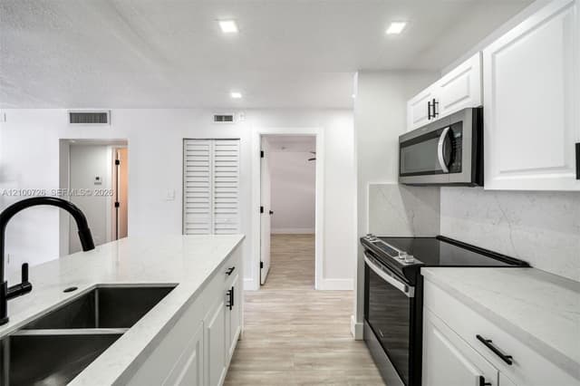 8267 SW 128th St # 115, Pinecrest FL 33156 - Pinecrest, FL - Photo 2