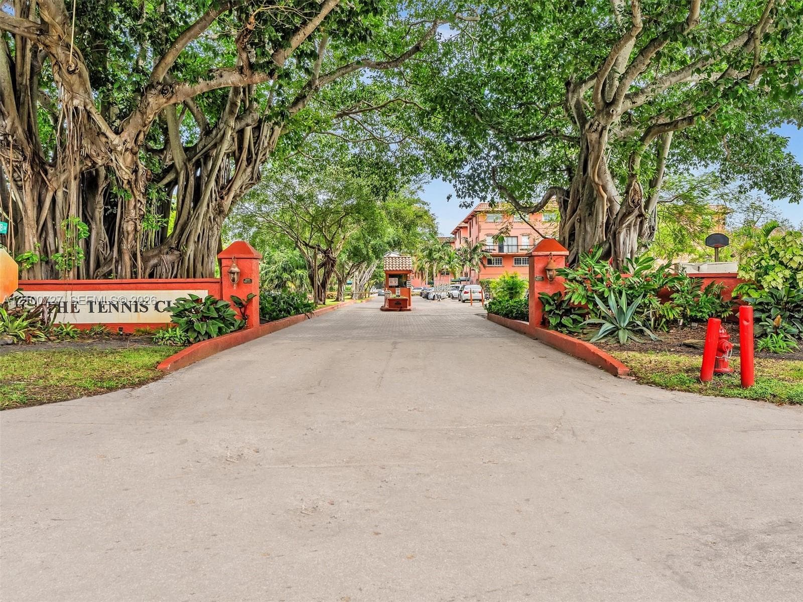 620 Tennis Club Dr # 301, Fort Lauderdale FL 33311