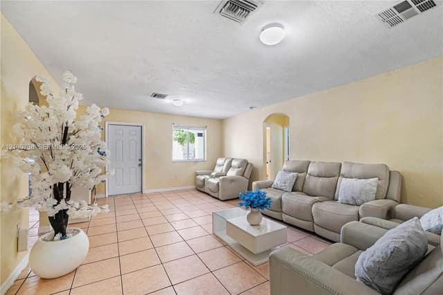 10170 W Fern St, Miami FL 33157 - Miami, FL - Photo 3