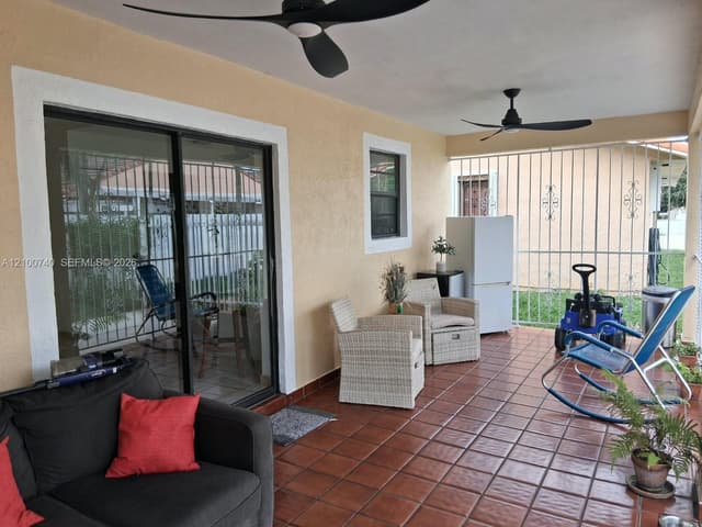 7557 W 4th Ln, Hialeah FL 33014 - Hialeah, FL - Photo 5