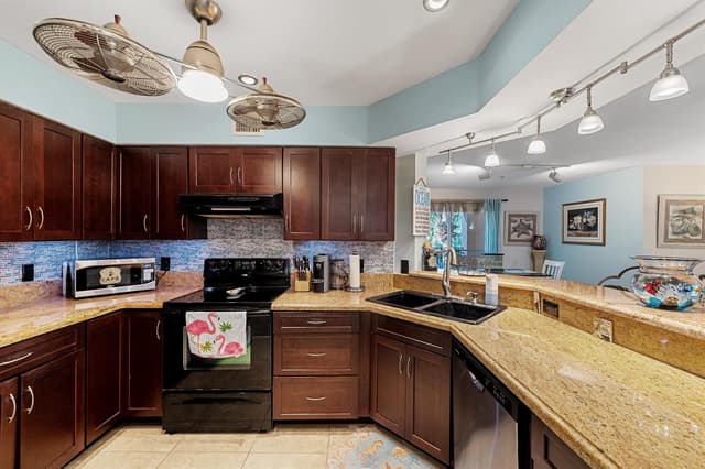 200 Scotia Drive # 302, Hypoluxo FL 33462 - Hypoluxo, FL - Photo 5