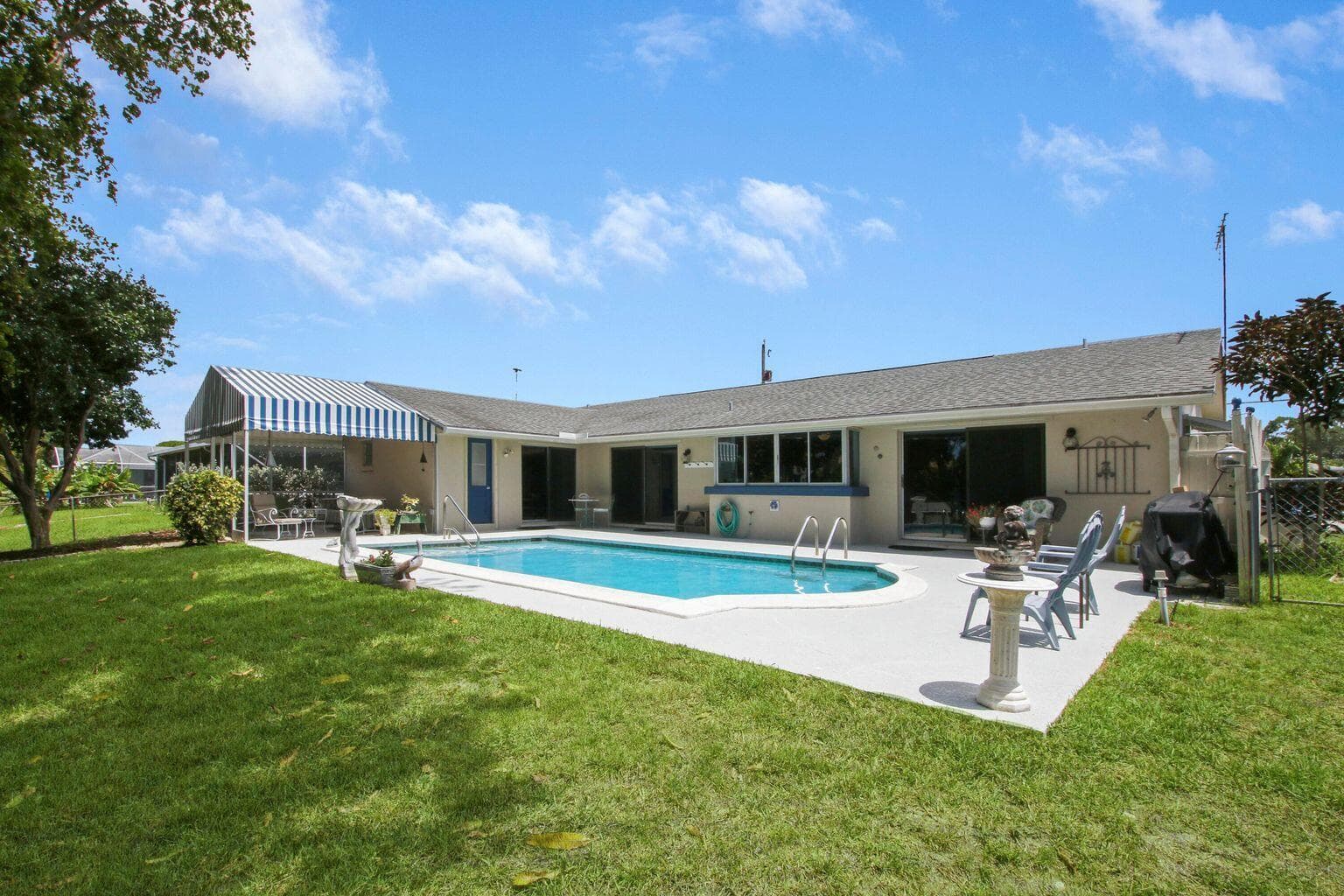 1210 SW 26th Avenue, Boynton Beach FL 33426 - Boynton Beach, FL - Photo 1