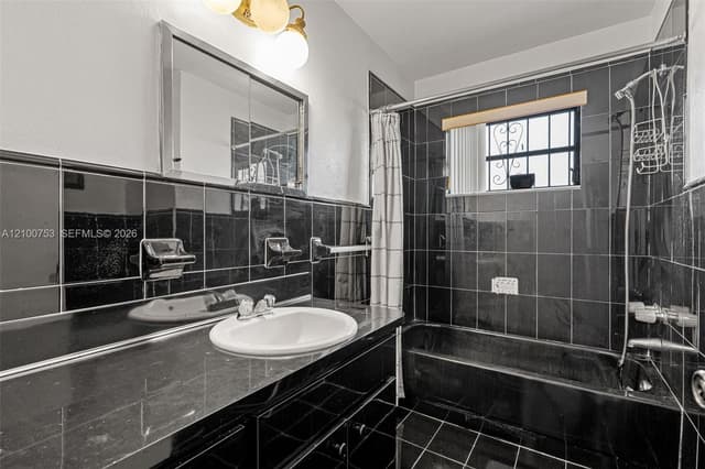 17500 NW 11 Ave, Miami Gardens FL 33169 - Miami Gardens, FL - Photo 5