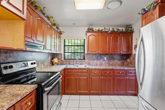 17500 NW 11 Ave, Miami Gardens FL 33169 - Miami Gardens, FL - Photo 4
