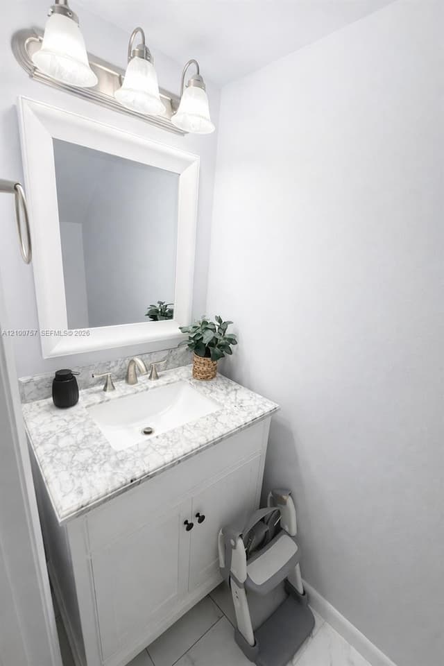 4321 SW 70th Ter, Davie FL 33314 - Davie, FL - Photo 7