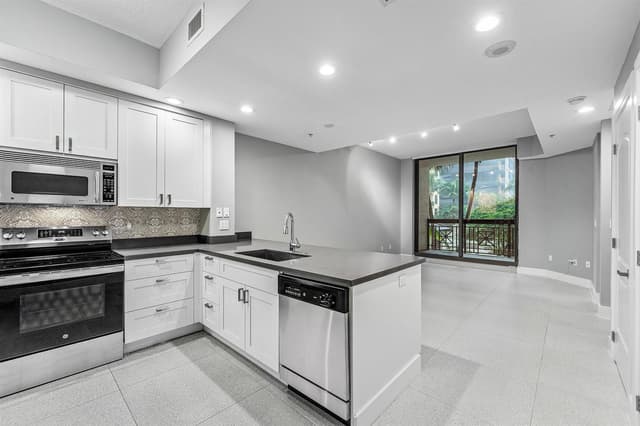 801 S Olive Avenue Unit 820, West Palm Beach FL 33401 - West Palm Beach, FL - Photo 5