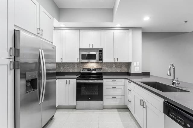801 S Olive Avenue Unit 820, West Palm Beach FL 33401 - West Palm Beach, FL - Photo 4