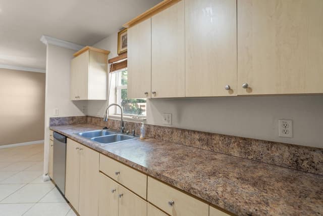 2241 NW 3RD Street, Pompano Beach FL 33069 - Pompano Beach, FL - Photo 7