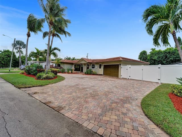 2756 NE 33rd St, Fort Lauderdale FL 33306 - Fort Lauderdale, FL - Photo 4