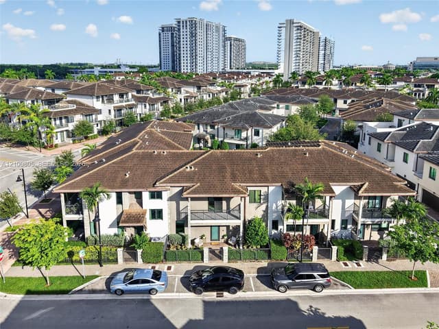 8373 NW 49th St, Doral FL 33166 - Doral, FL - Photo 5