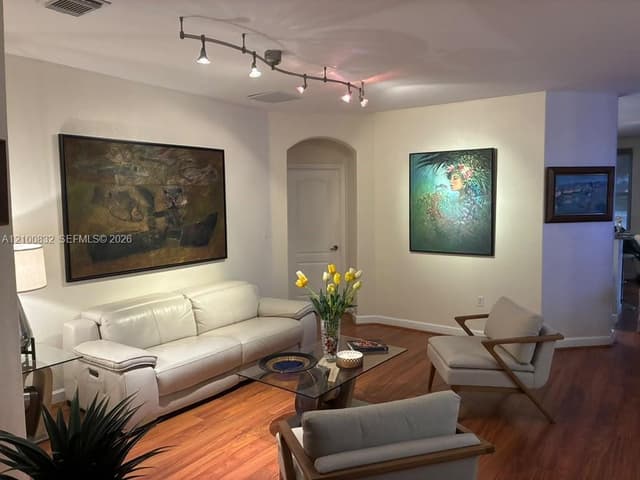 7901 NW 113th Pl, Doral FL 33178 - Doral, FL - Photo 5