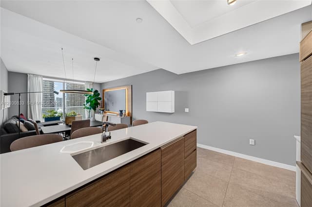 1100 S Miami Ave # 3807, Miami FL 33130 - Miami, FL - Photo 5