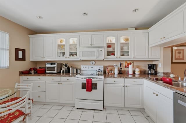 12910 Briarlake Drive, West Palm Beach FL 33418 - West Palm Beach, FL - Photo 2